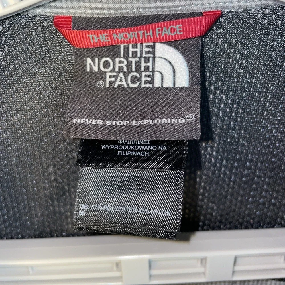 The North Face Shirt Mens XXL Long Sleeve Pockets Button‎ Up Lightweight Gray